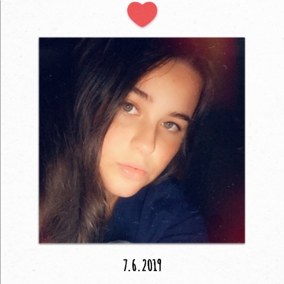 Meet your Posher, Shelby - Picture 3 of 3